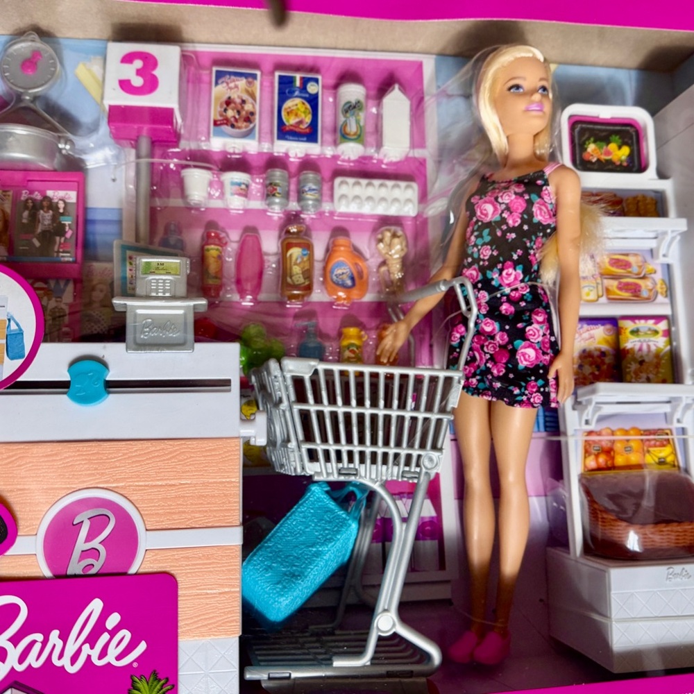 NEW Barbie Doll Shopping set with Blonde Barbie Grocery Store with Rolling Cart